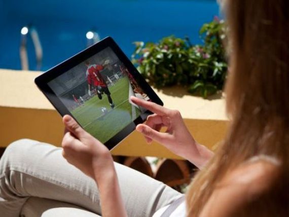 Epoca televizorului apune. 5 miliarde de ore de continut TV vor fi urmarite pe tableta si smartphone, in 2012