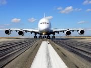 Slabiciunile gigantilor cu aripi. Aeronavele Airbus A380, cele mai mari din lume, verificate de urgenta