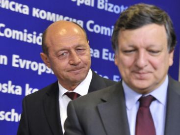 Basescu: Zona euro risca sa reintre in recesiune in 2012. Prima care va iesi din criza va fi zona non-euro VIDEO