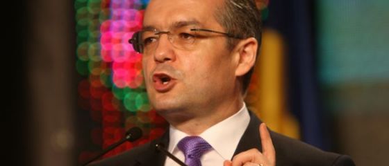 Boc: Reducerea CAS pentru angajatori va fi prima masura cand economia va permite. Acum nu este posibil