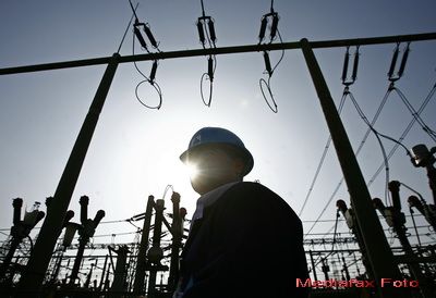 Transelectrica: pierderi de 63 milioane lei in trimestrul IV, profit anual in crestere de 10 ori