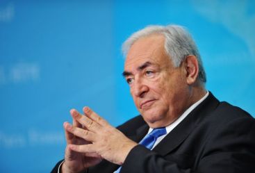 Dominique Strauss-Kahn, arestat preventiv. Fostul director al FMI, acuzat intr-un dosar de proxenetism VIDEO