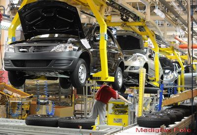 Dacia lanseaza seria Story pe modelele Sandero si Logan. Pretul la care poti cumpara masina