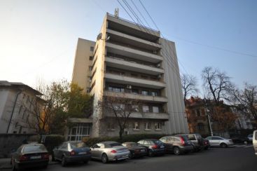 Bancile vand case executate silit, la preturi mici: 50.000 euro pentru un apartament cu 3 camere in Capitala VIDEO