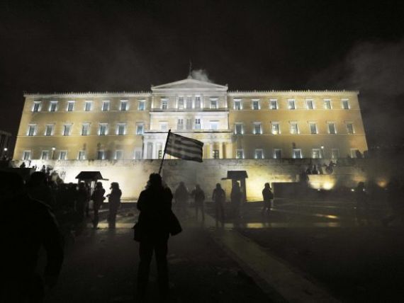 Grecia nu poate fugi de default. Ar putea avea nevoie de un alt ajutor financiar gigant in urmatorii 3 ani