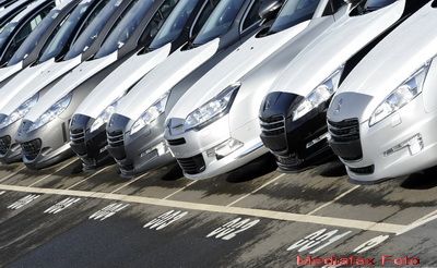 Peugeot vrea 1 mld. euro prin emisiune de actiuni, la un pret cu 42% sub cotatia bursiera. GM va plati 320 mil. euro pe 7% din actiunile francezilor