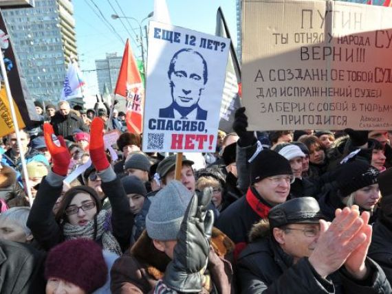 Vladimir Putin, constestat de propriul popor. Zeci de mii de oameni protesteaza la Moscova impotriva noului presedinte GALERIE FOTO