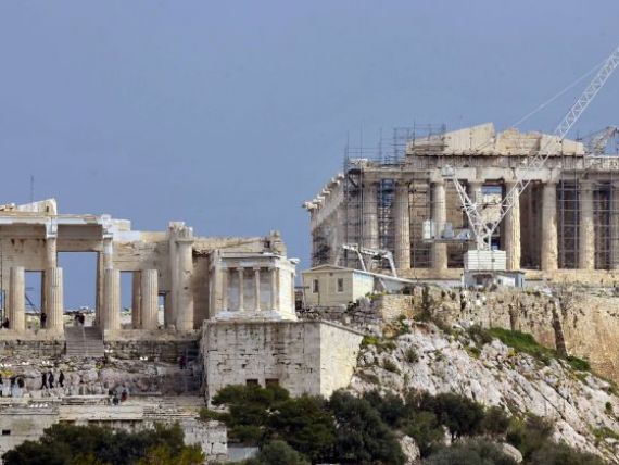 Tensiune la cote maxime: nemtii dau in judecata Grecia, in urma restructurarii datoriei Atenei