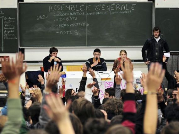 Burse de studiu in Franta de 180.000 euro pentru studentii romani