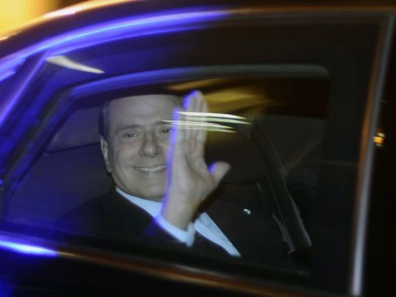 Cand Italia se prabusea, Berlusconi facea bani. Fostul premier a castigat 48 mil. euro in 2011 si si-a cumparat o insula si o vila