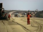 Ministrul Transporturilor catre constructorii Autostrazii Nadlac-Arad: Asa ceva e inadmisibil. Cred ca nici in 2014 nu terminati