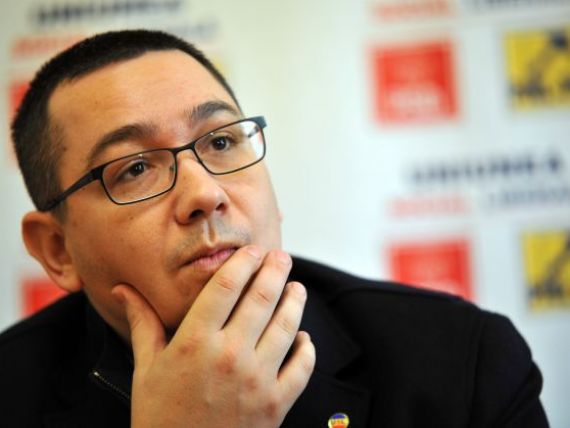 Liderul Opozitiei, Victor Ponta, spune ca Romania este, de astazi, oficial, in recesiune