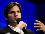 Viata vizionarului de la Apple, subiect de film la Hollywood. Ashton Kutcher va interpreta rolul lui Steve Jobs