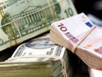 Chiar si pe marginea prapastiei, grecii sfideaza Fiscul. Elenii isi muta banii din bancile elvetiene