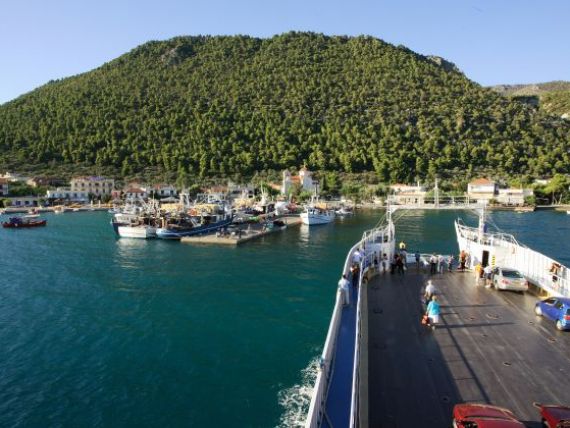 O noua greva a marinarilor greci ameninta transportul din perioada vacantei de Pasti