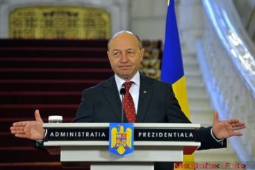 Basescu cere Guvernului sa ia o decizie legata de Rosia Montana, Rosia Poieni si gazele de sist. Noul ministru al Mediului, cunoscut pentru opozitia fata de exploatarea aurului VIDEO