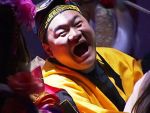 Viata celor 600 de miliardari si 1.000.000 de milionari din China. Dau pe o bautura cat castiga un muncitor intr-o fabrica