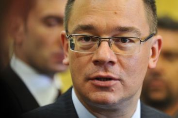 Ungureanu l-a demis pe vicepresedintele ANRE, Eugen Georgescu, arestat preventiv in cazul exploziilor de la Sighet VIDEO