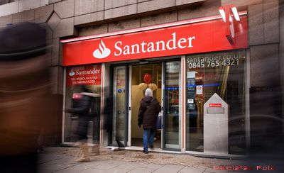Spania, in cadere libera: S P a retrogradat 11 banci, printre care gigantii Santander si BBV