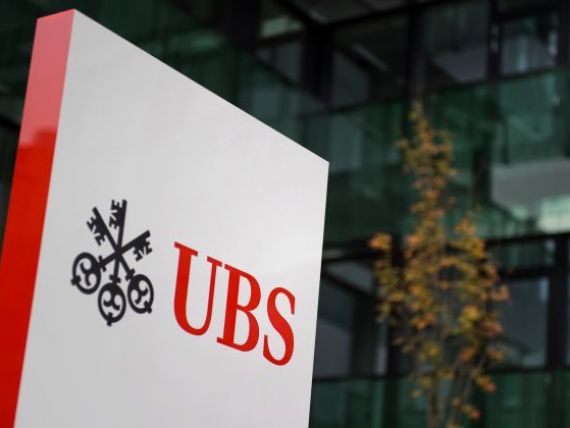 Profitul UBS, cea mai mare banca elvetiana, s-a injumatatit in primul trimestru