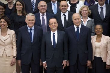 Prima decizie a guvernului francez dupa investire: a taiat salariul presedintelui si pe cele ale ministrilor cu 30%