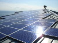 
	ANRE ar putea reduce ajutorul de stat pentru energia produsa in panouri solare
