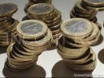Cei mai multi europeni vor mentinerea monedei euro. Surpriza vine din Grecia