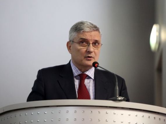 Economistul Daniel Daianu renunta la postul de consilier de stat al lui Ponta