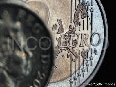 Rezistenta euro pe piata valutara a luat sfarsit. Pariurile impotriva monedei unice au urcat la un maxim record