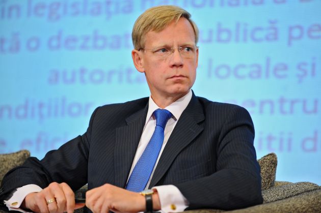 Directorul Raiffeisen Bank Ramane Seful Investitorilor Straini Din Romania Pentru Inca Un An Incont Stirileprotv Ro