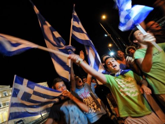 Grecii vor fi recompensati pentru cum au votat. Bancher elen: Hemoragia s-a oprit