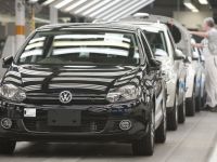 
	Volkswagen, Opel si Daimler inchid portile. Industria auto din Germania opreste lucrul la meciul cu Grecia
