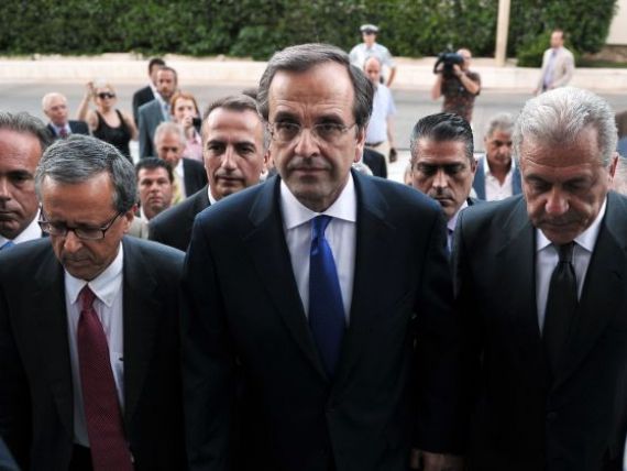 Cei mai importanti doi oficiali ai Guvernului grec au ajuns la spital. Atena risca sa nu mai primeasca bani de la FMI si UE