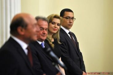 Victor Ponta: Am primit din nou de la Traian Basescu scrisoarea cu demisia. Este o isterie nationala