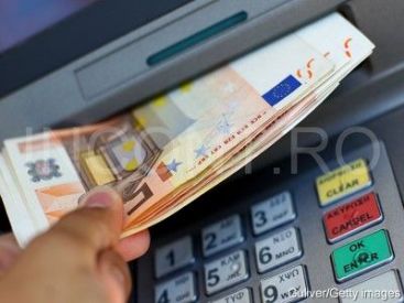 Bugetarii primesc 8% in plus la salariu. Lefurile medicilor si ale profesorilor cresc, in medie, cu 100 de lei. Salariul presedintelui, cu 100 de euro