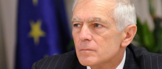 Ponta va fi consiliat pe probleme de securitate si de economie de un general american care a luptat in Kosovo si Irak si care a candidat pentru Casa Alba