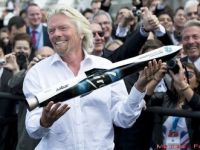 
	Urmatoarea statie: Spatiul. Miliardarul Richard Branson lanseaza prima nava spatiala privata. Cat costa sa fii al doilea roman care zboara in Cosmos FOTO
