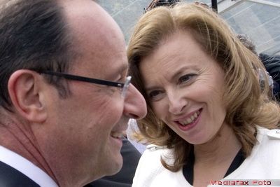 Iubita presedintelui Frantei promite sa nu mai gafeze pe Twitter. Hollande i-a cerut sa rezolve in privat afacerile private