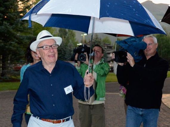 Magnatul Rupert Murdoch demisioneaza de la conducerea News International Group