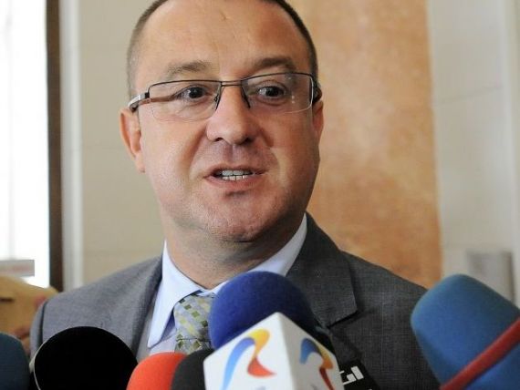Sorin Blejnar isi petrece vacanta in Romania. Judecatorii au pastrat interdictia de a parasi tara pentru fostul sef al ANAF
