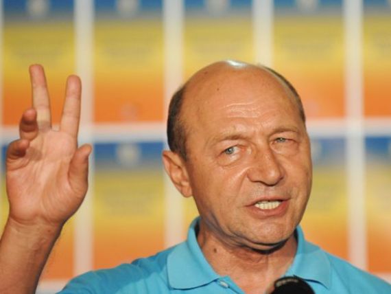 Basescu: Cer USL sa inceteze razboiul impotriva institutiilor. Cei care au organizat lovitura de stat esuata trebuie sa raspunda