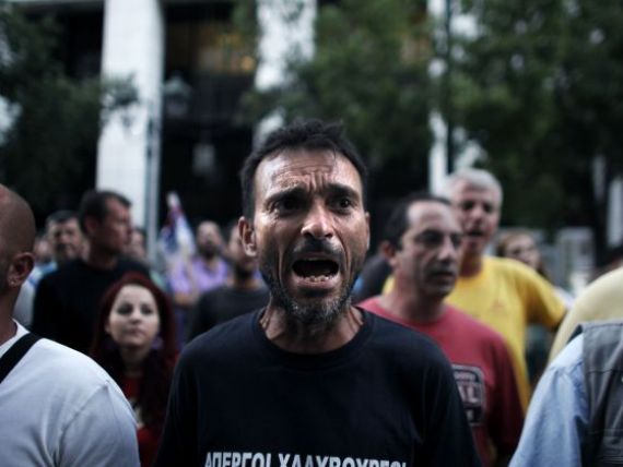 Somajul din Grecia a atins un nou record. Mai mult de jumatate dintre tinerii eleni nu au loc de munca