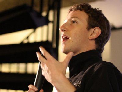 Cum a aruncat in aer Mark Zuckerberg 700.000 de dolari