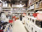 Piata bunurilor de folosinta indelungata continua sa scada. La ce produse n-au renuntat romanii in trimestrul II