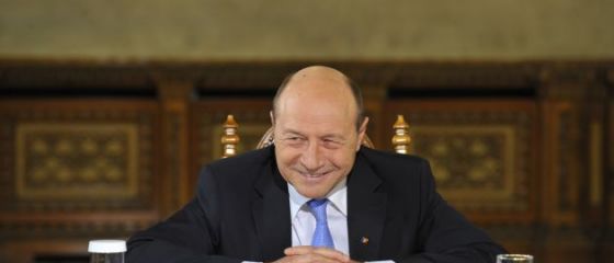 Presedintele va semna acordul cu FMI, dar spune ca nu-si asuma modul in care a fost negociat