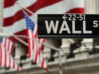 
	Urcare puternica a actiunilor pe Wall Street si a burselor europene. Cotatia Apple atinge un nou record&nbsp;
