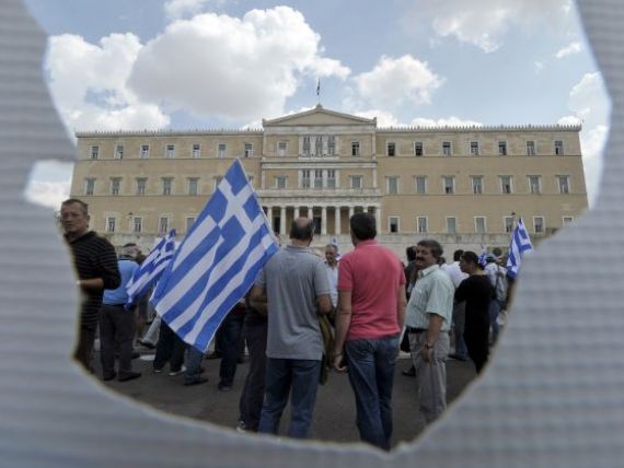 Grecia isi negociaza dur programul de austeritate pentru urmatorii 2 ani