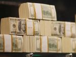 Aproape 2.400 de milionari din Statele Unite au primit ajutoare de somaj