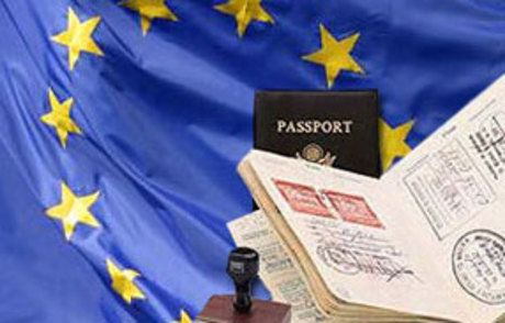 UE avertizeaza cinci tari din Balcani in privinta reintroducerii vizelor