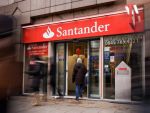 Standard Poor rsquo;s a retrogradat 11 banci din Spania, printre care Santander si BBVA